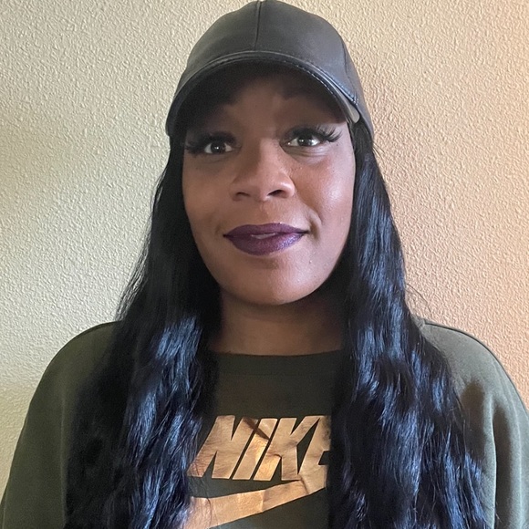 New black paten leather adjustable hat - Picture 8 of 9